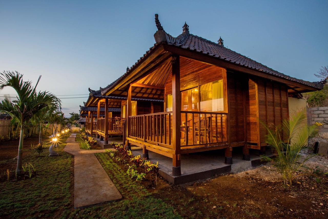Samanta Huts Hotel Nusa Lembongan  Exterior photo