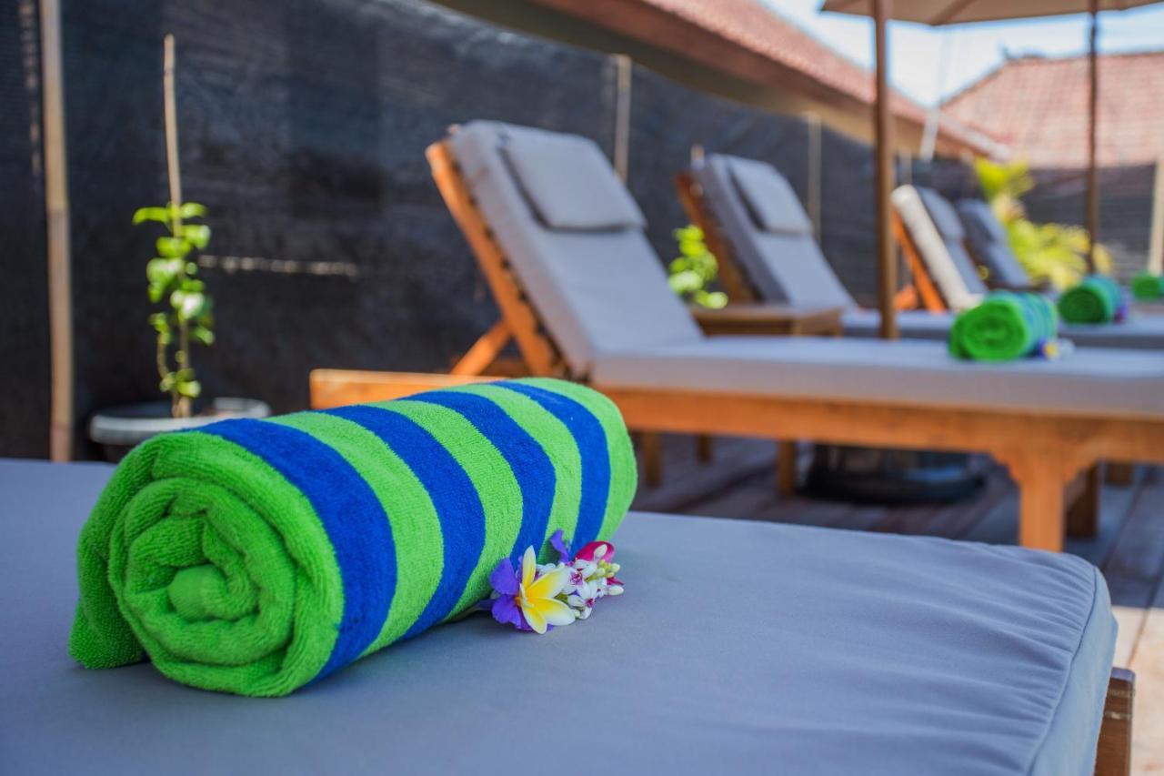 Samanta Huts Hotel Nusa Lembongan  Exterior photo
